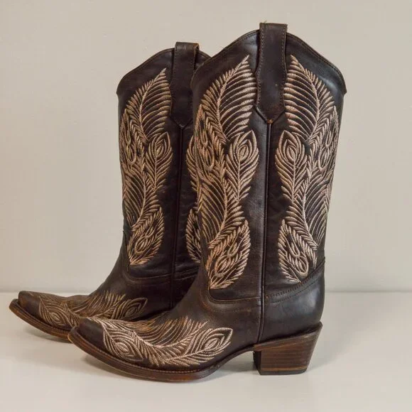 Circle G Feather Embroidered Snip Toe Western Boots - Picture 9 of 11